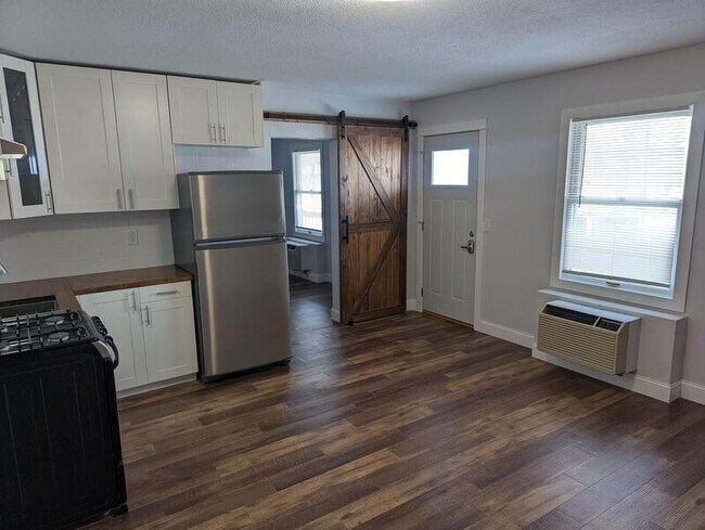 Photo - 205 Oskaloosa St