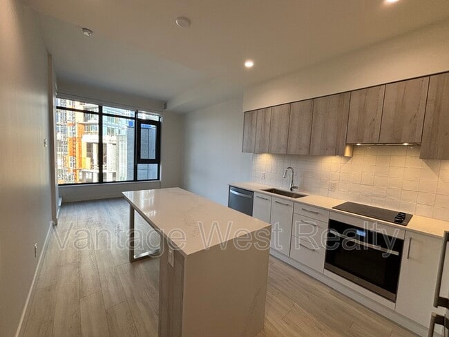 Photo - 3699-3699 Capozzi Rd