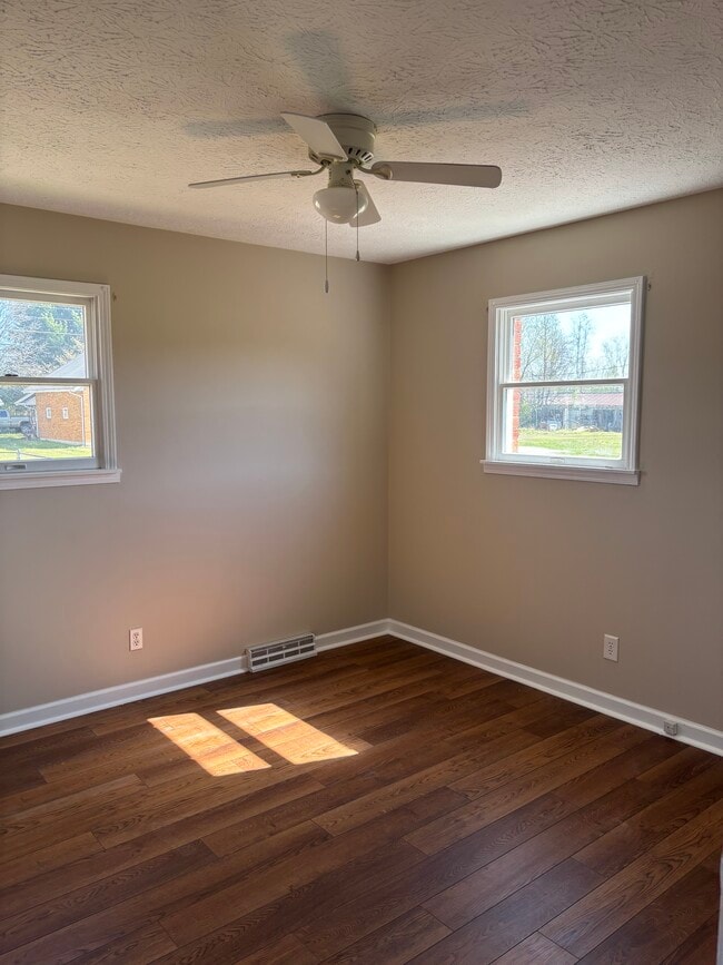 Photo - Highland Unidad 379