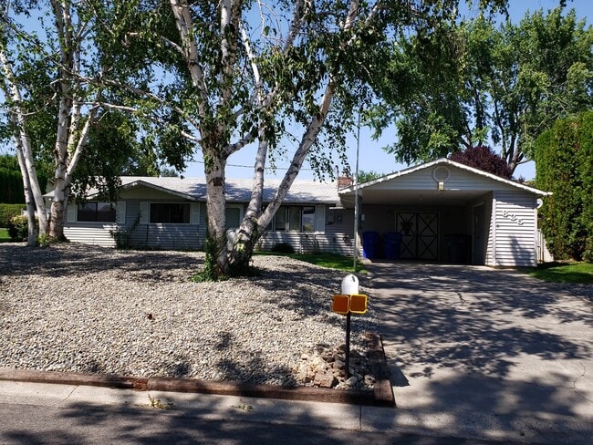 Beautiful Orchards 3 bedroom 1.5 bath home... - Beautiful Orchards 3 bedroom 1.5 bath home...