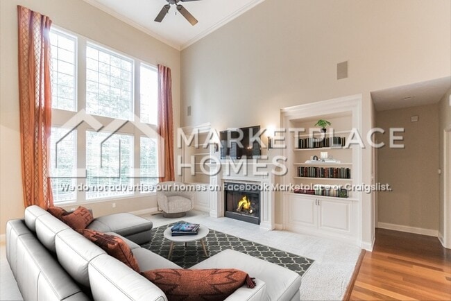 Photo - 2572 Milano Dr