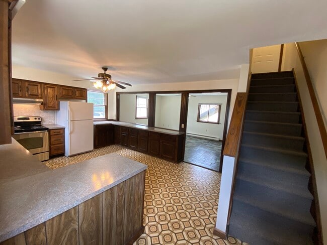 Photo - 10 Pearl St Unidad Apartment 3