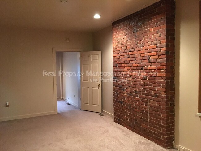Photo - 332 Lehigh Ave Unit Apartment 1a