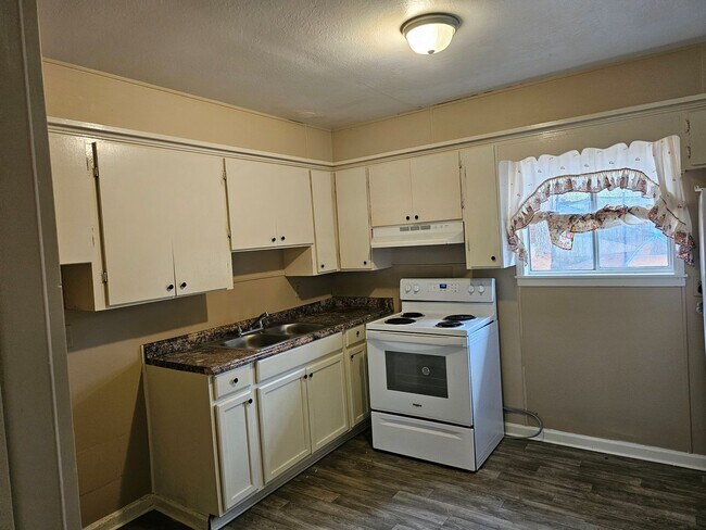 Photo - 3008 Willow Dr