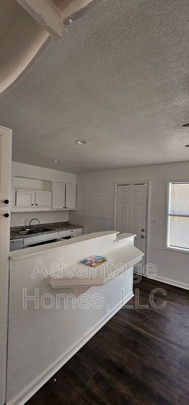 Photo - 11221 Palmer Ave