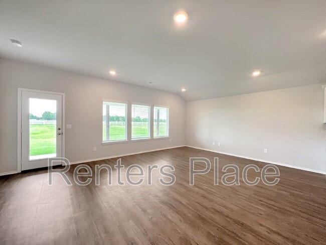 Photo - 20 Stonegate Dr