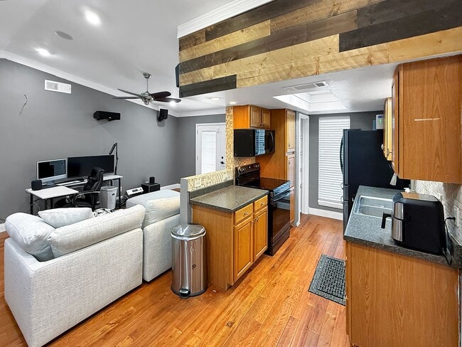 Photo - Your Contemporary Retreat in Garland, TX