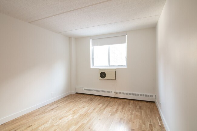 Photo - 4800 Maisonneuve Blvd W Unité 320