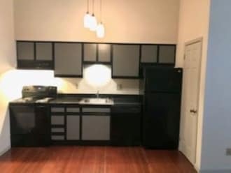 Loft 101 Kitchen & Pantry - 221 E Mifflin St Unit 101