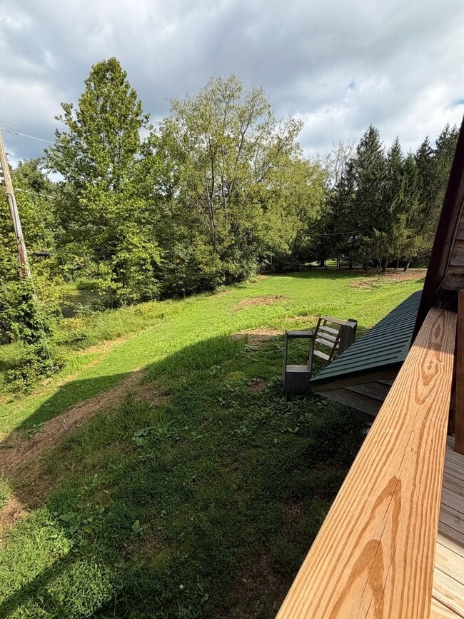 11 Hartman Ln