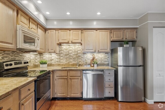 Building Photo - 200 Falls Blvd Unit D108 Rental
