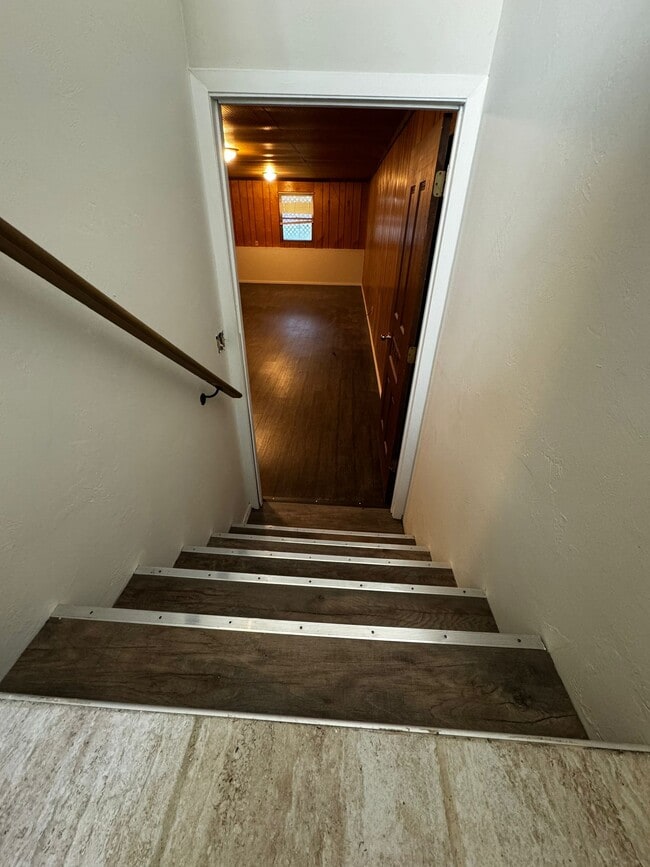 Photo - 2213 Crary St