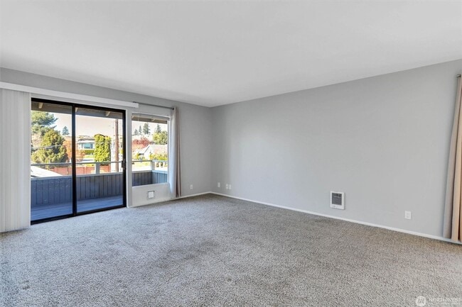 Photo - 952 100th Ave NE Unit #236