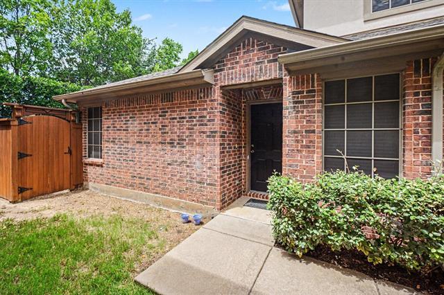 Photo - 1152 Sophia St W