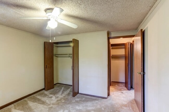 Photo - Redan Village