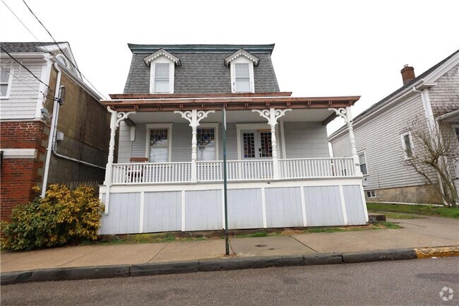 Building Photo - 700 Thames St Rental