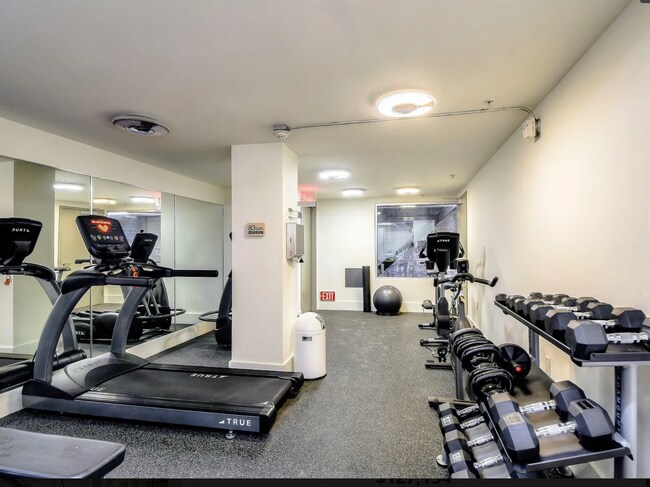 Photo - 83 McAllister St Unidad 409