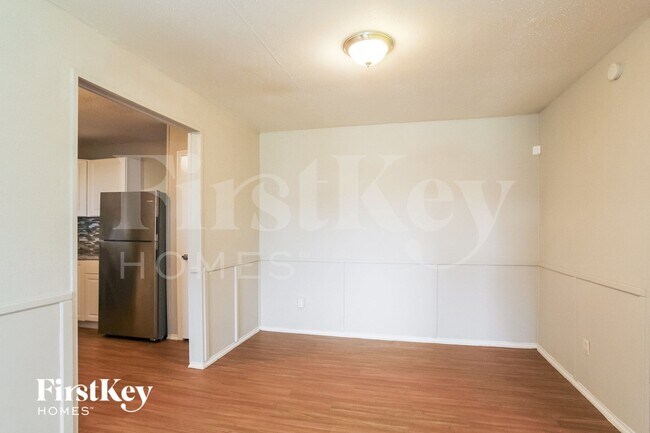 Photo - 5406 Carousel Cir