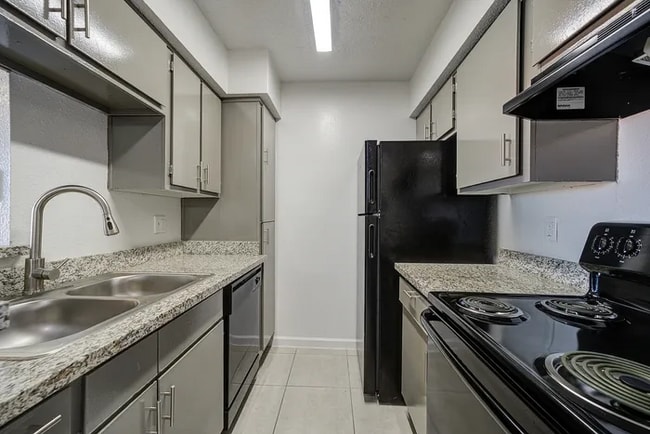 Photo - Step Into Style – Upscale Living Starts Now! Unidad AFS