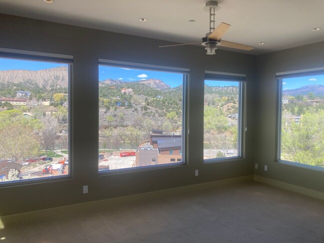 Luxury Penthouse Condo in the Heart of Dow... - Luxury Penthouse Condo in the Heart of Dow...