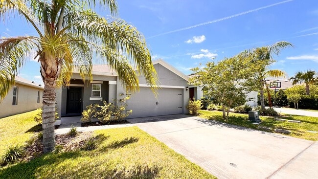 Beautiful 3 Bedroom, 2 Bathroom Home near ... - Beautiful 3 Bedroom, 2 Bathroom Home near ...