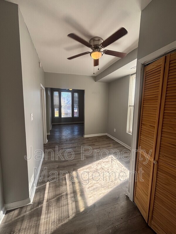 Photo - 7134 S Cornell Ave Unidad 2