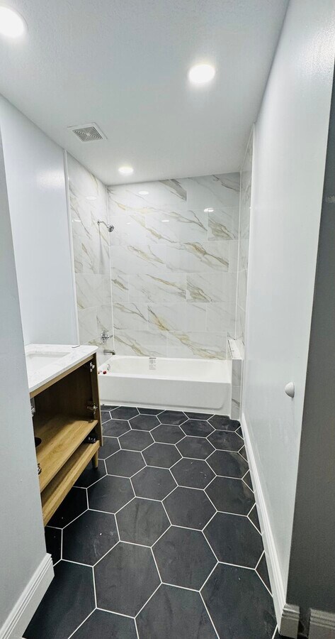 Photo - 77 Fairways Ln Townhome