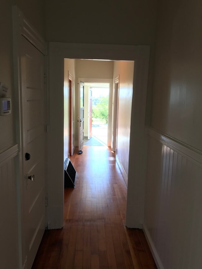 Photo - 1789 Cooper Rd