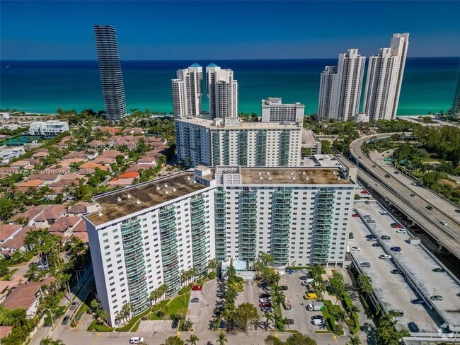 Building Photo - 19380 Collins Ave Unit 901 Rental