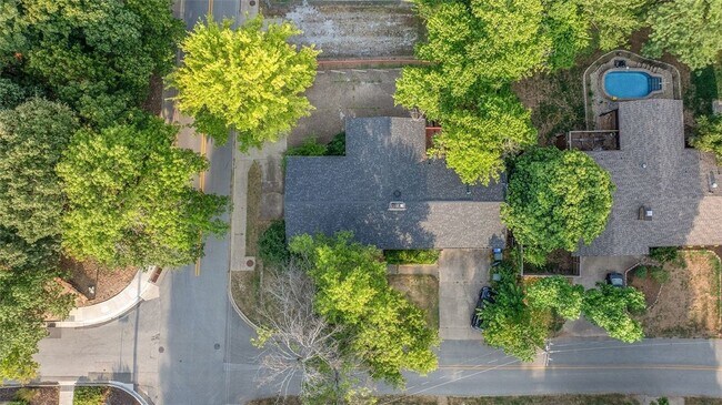Photo - 476 N Oliver Ave