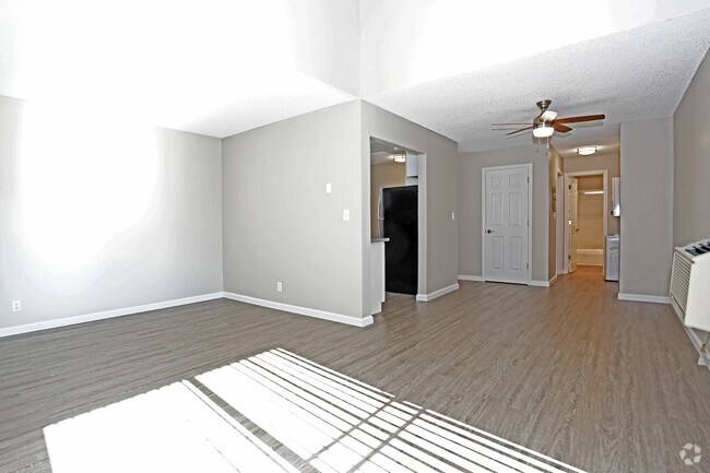 1BR,1BA- Diablo Upstairs Renovated