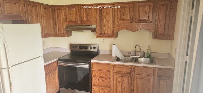 Photo - 303 Oleander Dr