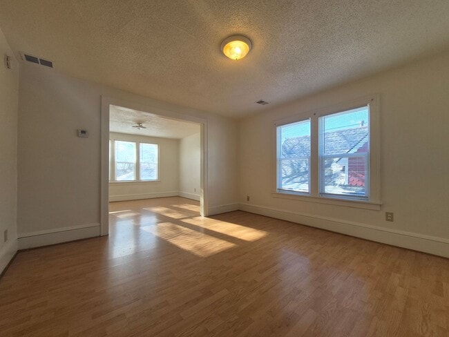 Photo - 661 Orange Ave E Unit 2