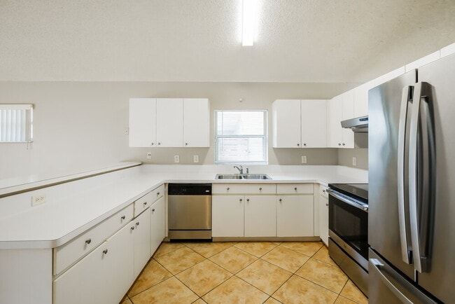 Photo - 6642 NW 42nd Ave