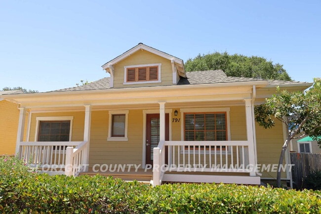 Building Photo - AVAILABLE NOW - Charming Old-Town SLO Home - 1 Bed / 1 Bath w/ BONUS ROOM