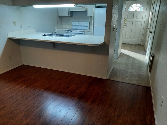 Photo - 4617 80th St NE