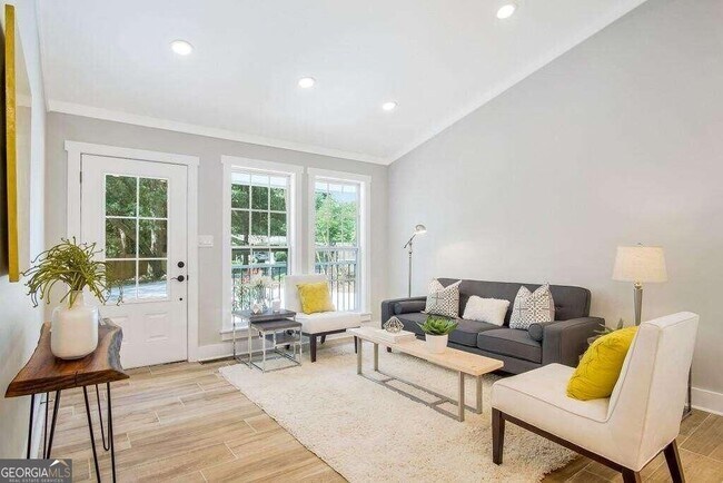 Photo - 2783 Mildred Pl