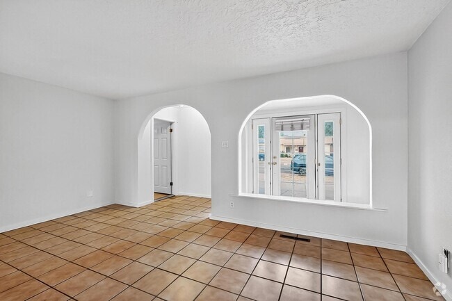 Building Photo - 4109 Comanche Rd NE Rental