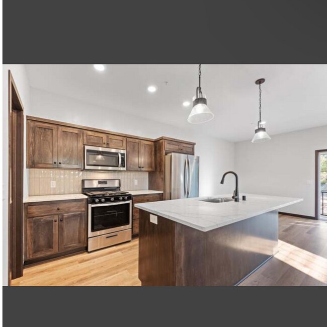 Building Photo - 10277 3rd St NE