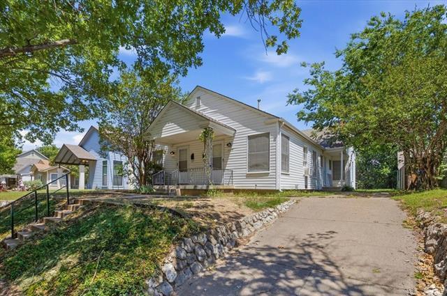 Photo - 3908 Linden Ave