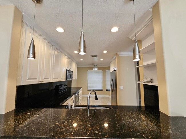 Photo - 7526 Pinewalk Dr S