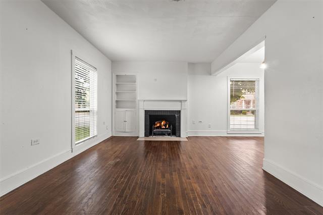 Photo - 301 Maple St