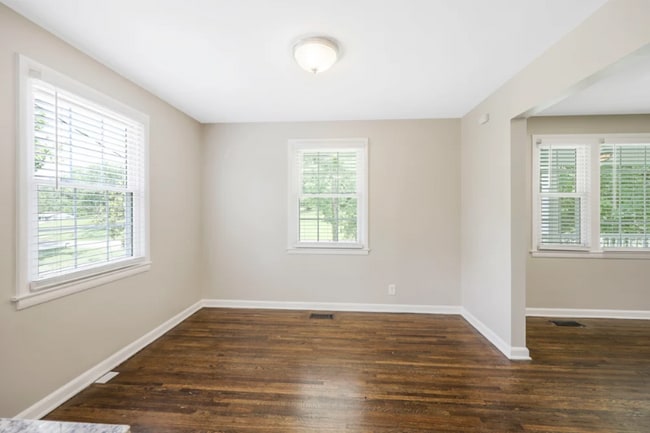 Photo - 606 Durrett Dr