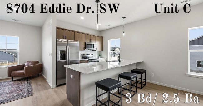 Building Photo - Big Ben at the Loop – Brand New 3 Bedroom Condo | Attached 2-Stall Garage Unit C