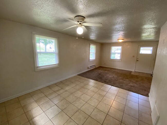 Photo - 152 Maywood Avenue Unidad A
