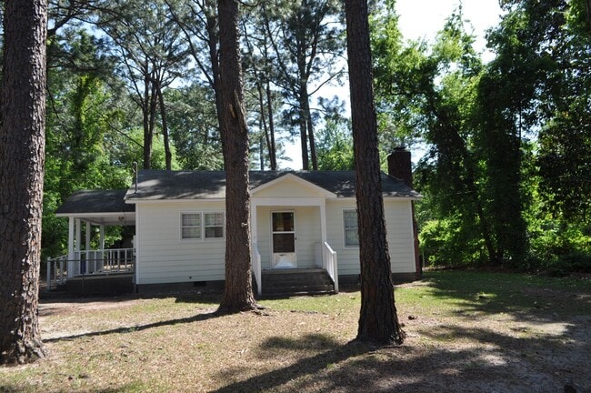 Photo - FOR RENT - Terrific location, great price....near everything!