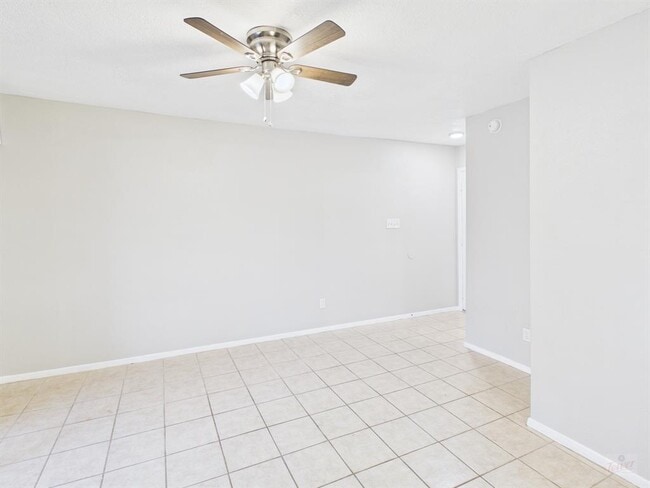 Photo - 2500 Burleson Rd Unit 206