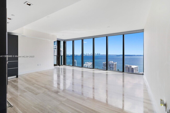 Photo - 1451 Brickell Ave Condo