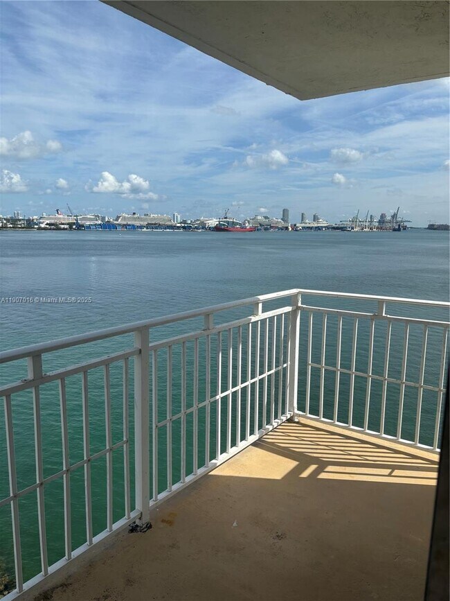 Photo - 770 Claughton Island Dr Unit 915