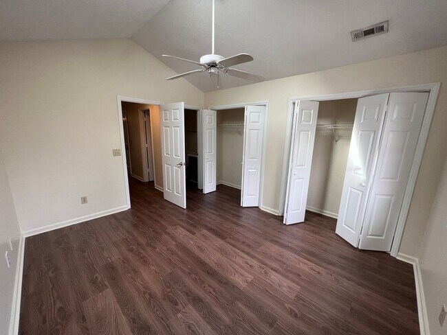 Photo - 3bed/3bath Townhome
